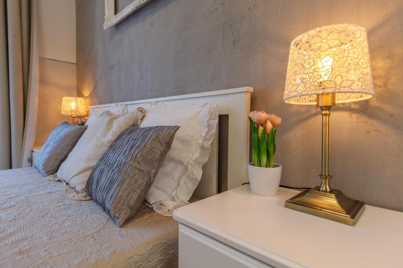 K40 Romantic Deluxe Studio In The City Center Будапеща Екстериор снимка